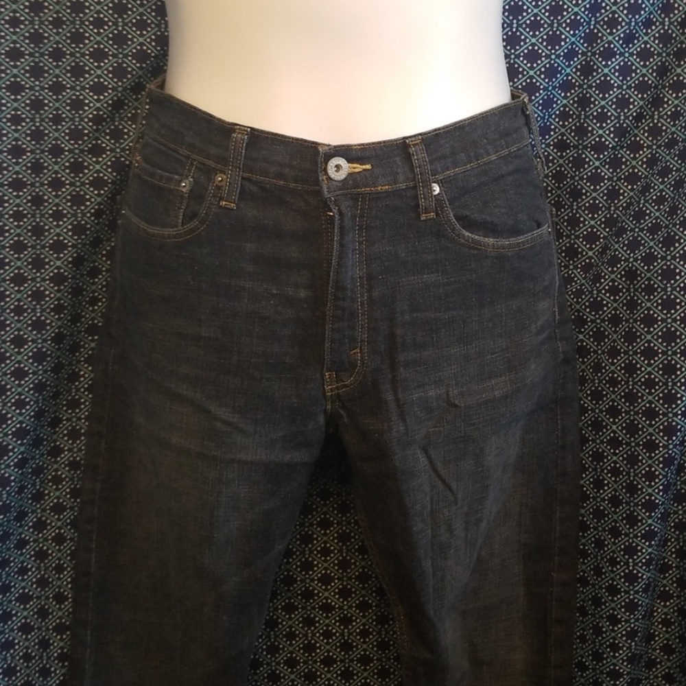 Mens levi Strauss slim and straight Jean's size 32